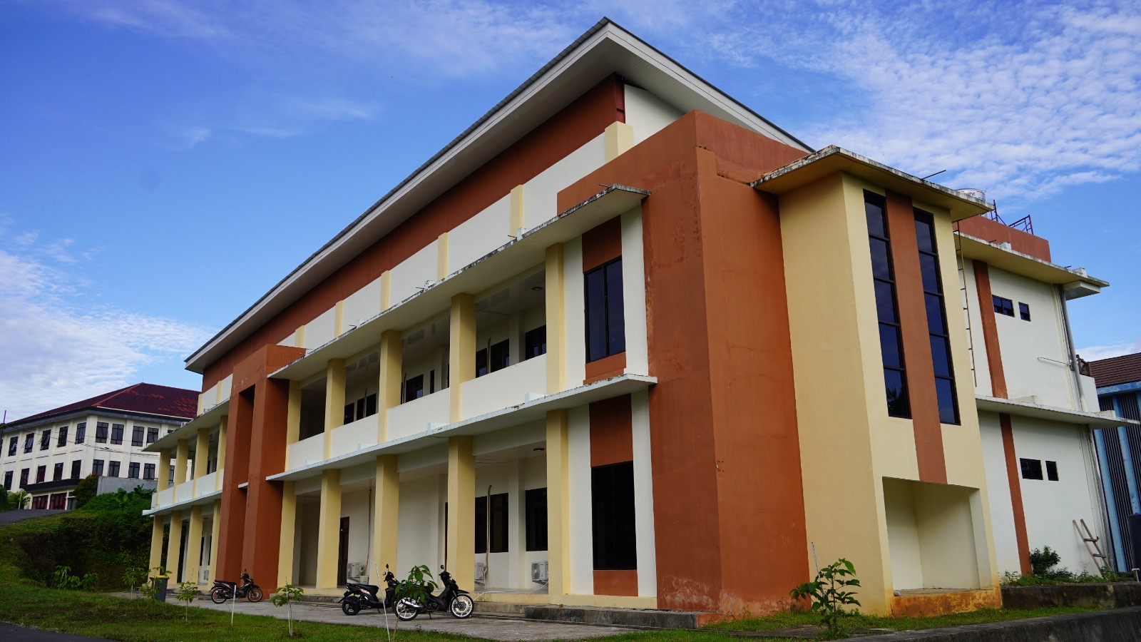 Fakultas Sains Dan Teknologi